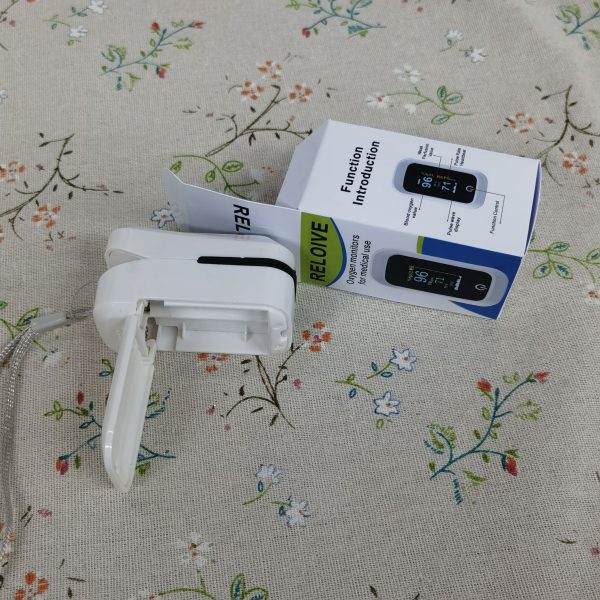 RELOIVE Fingertip Pulse Oximeter - Medical Grade Blood Oxygen Saturation Monitor with OLED Display, Batteries & Lanyard Included - ±2% Clinical Accuracy