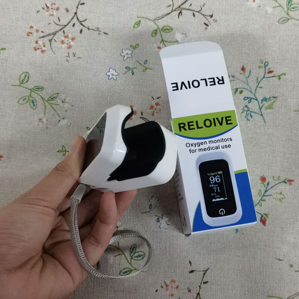 RELOIVE Fingertip Pulse Oximeter - Medical Grade Blood Oxygen Saturation Monitor with OLED Display, Batteries & Lanyard Included - ±2% Clinical Accuracy
