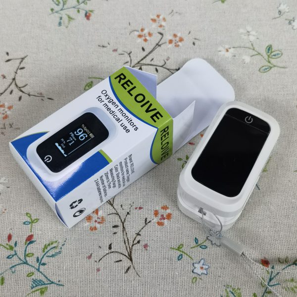 RELOIVE Fingertip Pulse Oximeter - Medical Grade Blood Oxygen Saturation Monitor with OLED Display, Batteries & Lanyard Included - ±2% Clinical Accuracy